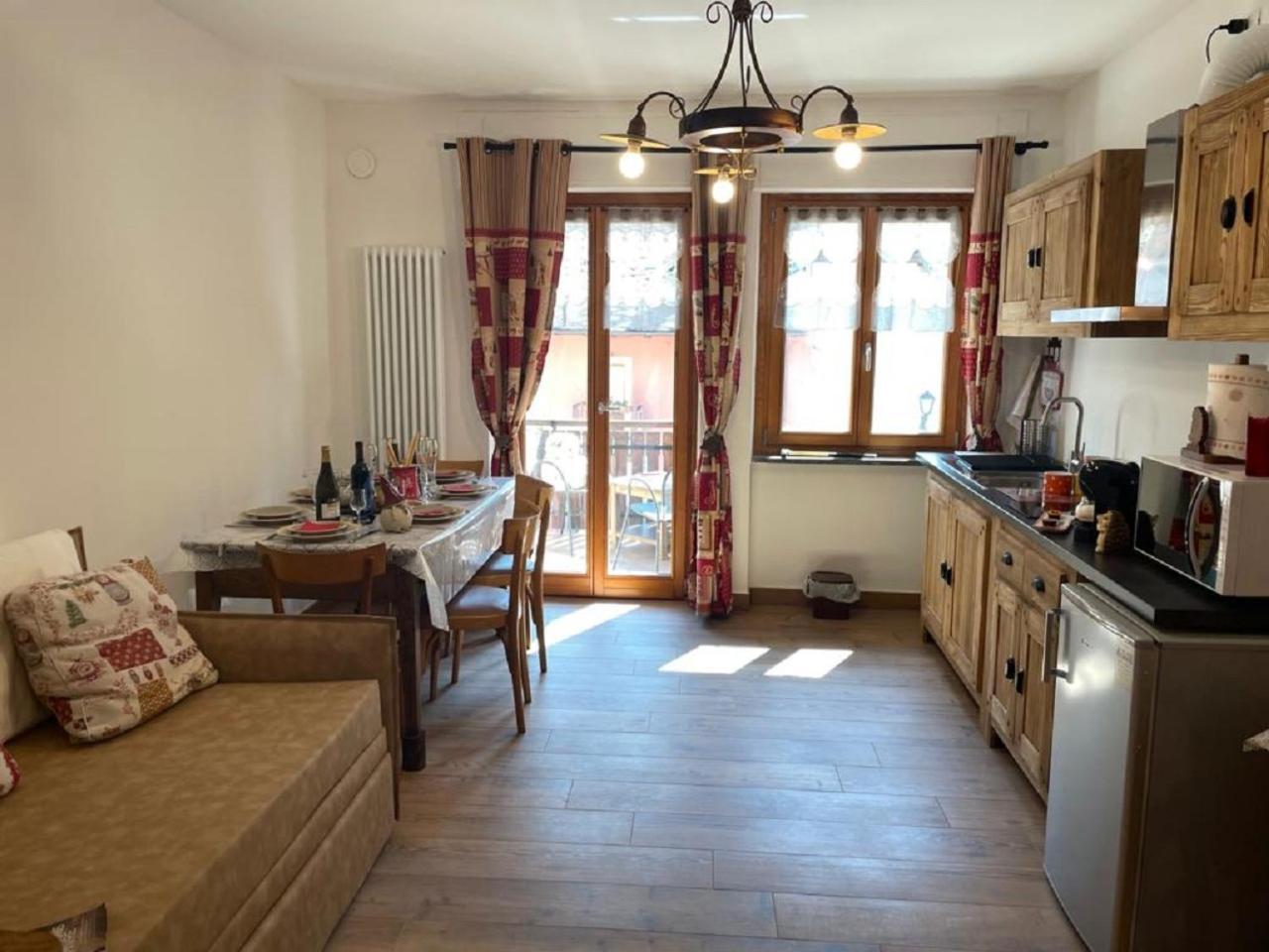Maison Julie-Lungo La Via Francigena إتروبليس المظهر الخارجي الصورة