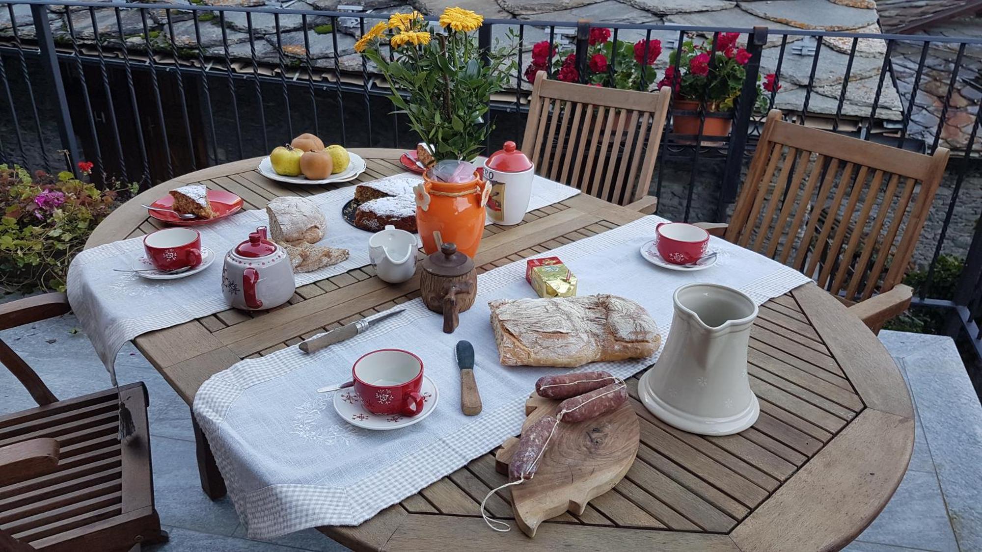 Maison Julie-Lungo La Via Francigena إتروبليس المظهر الخارجي الصورة
