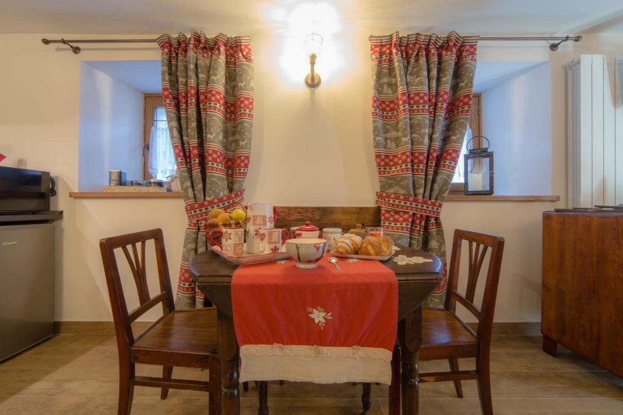 Maison Julie-Lungo La Via Francigena إتروبليس المظهر الخارجي الصورة